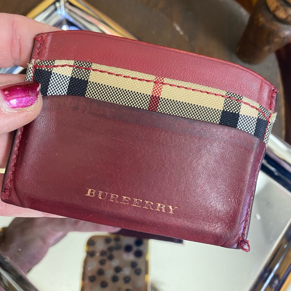 BURBERRY Red/Nova Check Leather Card Wallet🔥GUC